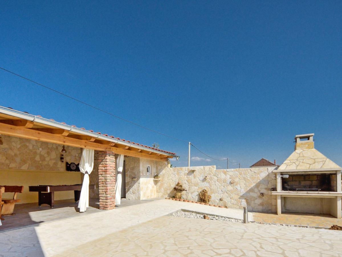 Holiday Home Frane By Interhome Lisane Tinjske ภายนอก รูปภาพ